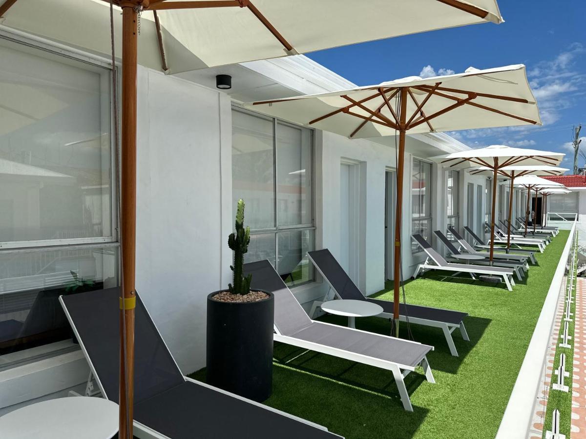Tessa'S On The Beach Gold Coast Exterior photo